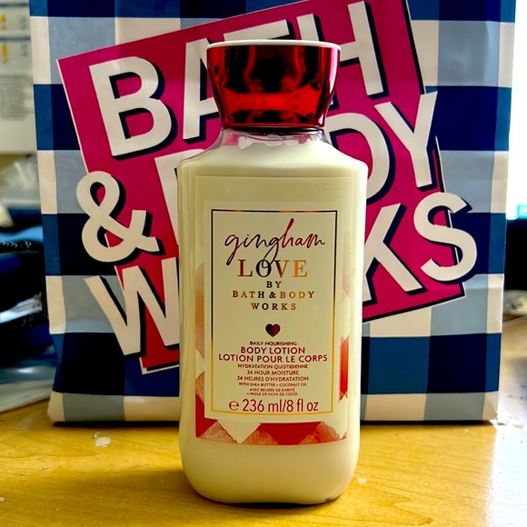 Gingham Love body lotion by Bath and Body Works - Picture 1 of 2
